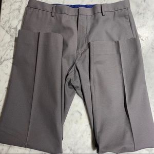 Banana Republic Non Iron Slim Fit NWOT 35 x 30.5